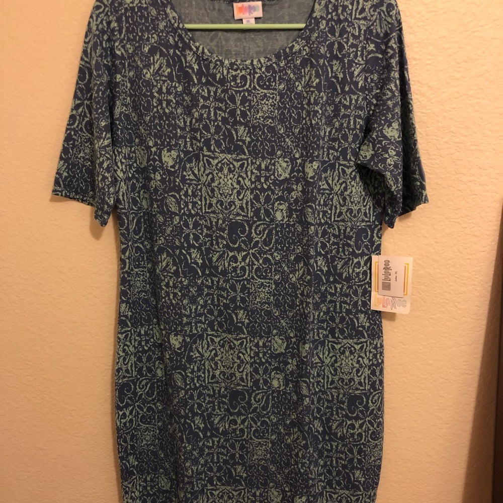 Sheath dress